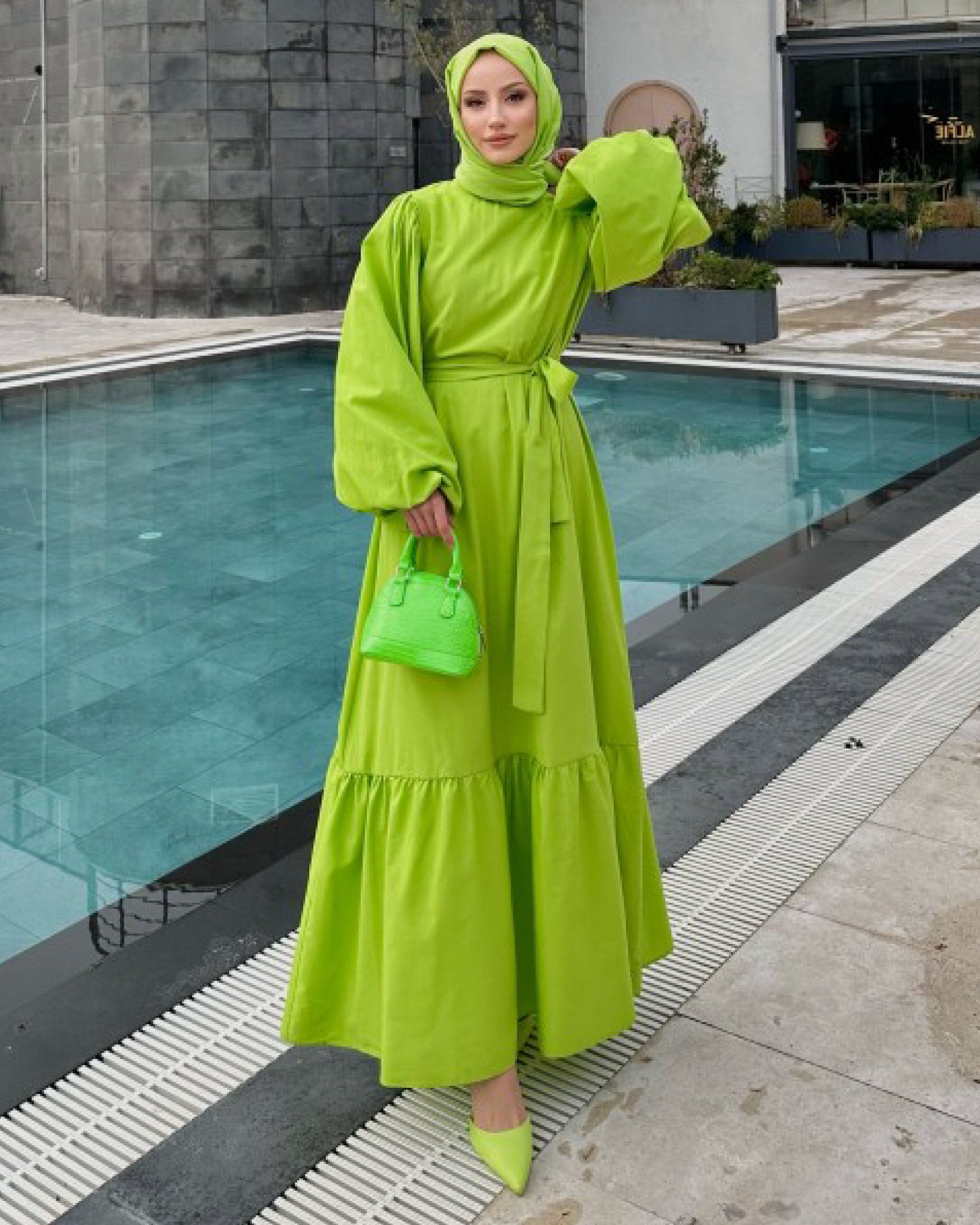 Hijab- Kleid- Damenkleidung mit Ballonärmel, Rüschen und Bund