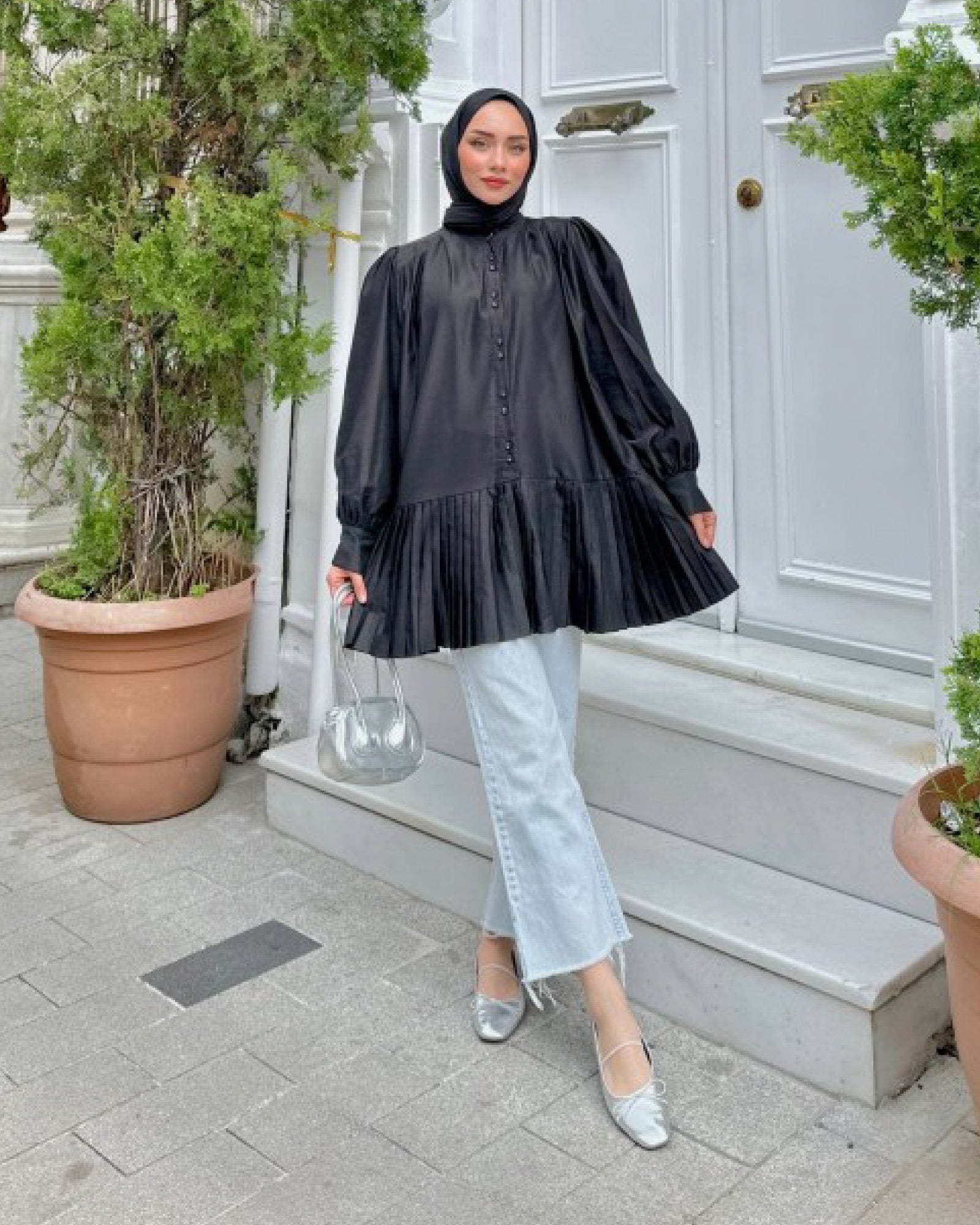 Hijab- Tunika/Hemd mit Knopfverschluss und Faltendetails am Becken