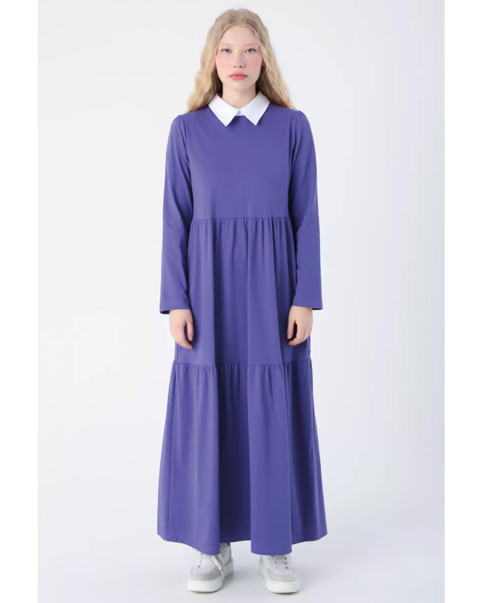 Hijab Dress Cotton dress with a classic shirt collar, practical pockets and charming ruffles