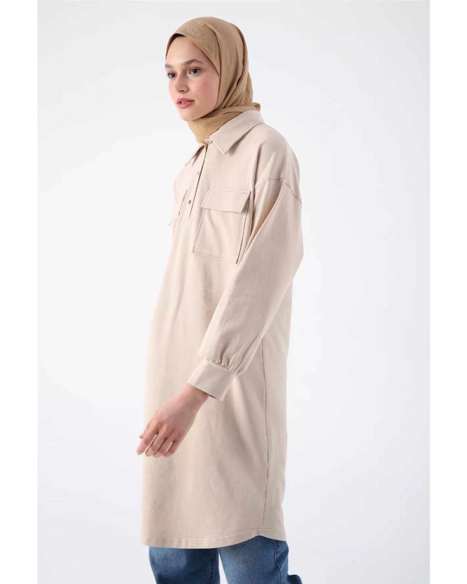 Hijab- Half-buttoned hooded tunic with embroidery and pockets