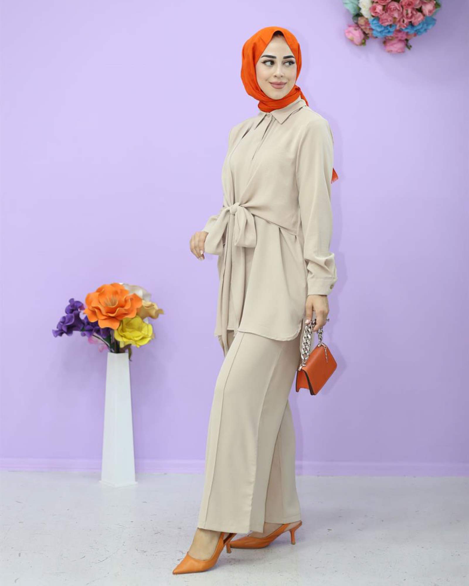 Damen Kleidung Hijab- Zweiteiler, Bluse mit Knotendetail vorne und Hose