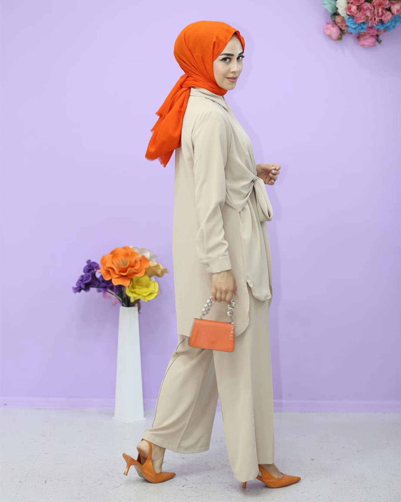 Damen Kleidung Hijab- Zweiteiler, Bluse mit Knotendetail vorne und Hose