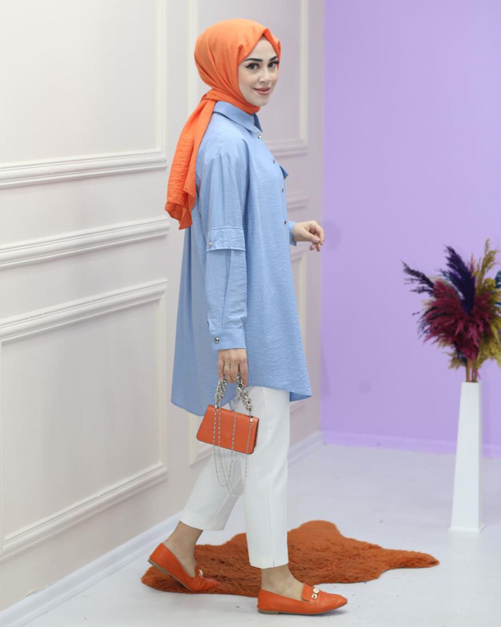 Damen- Damen Kleidung- Hijab Kleidung Hemd mit Knopf-Detail