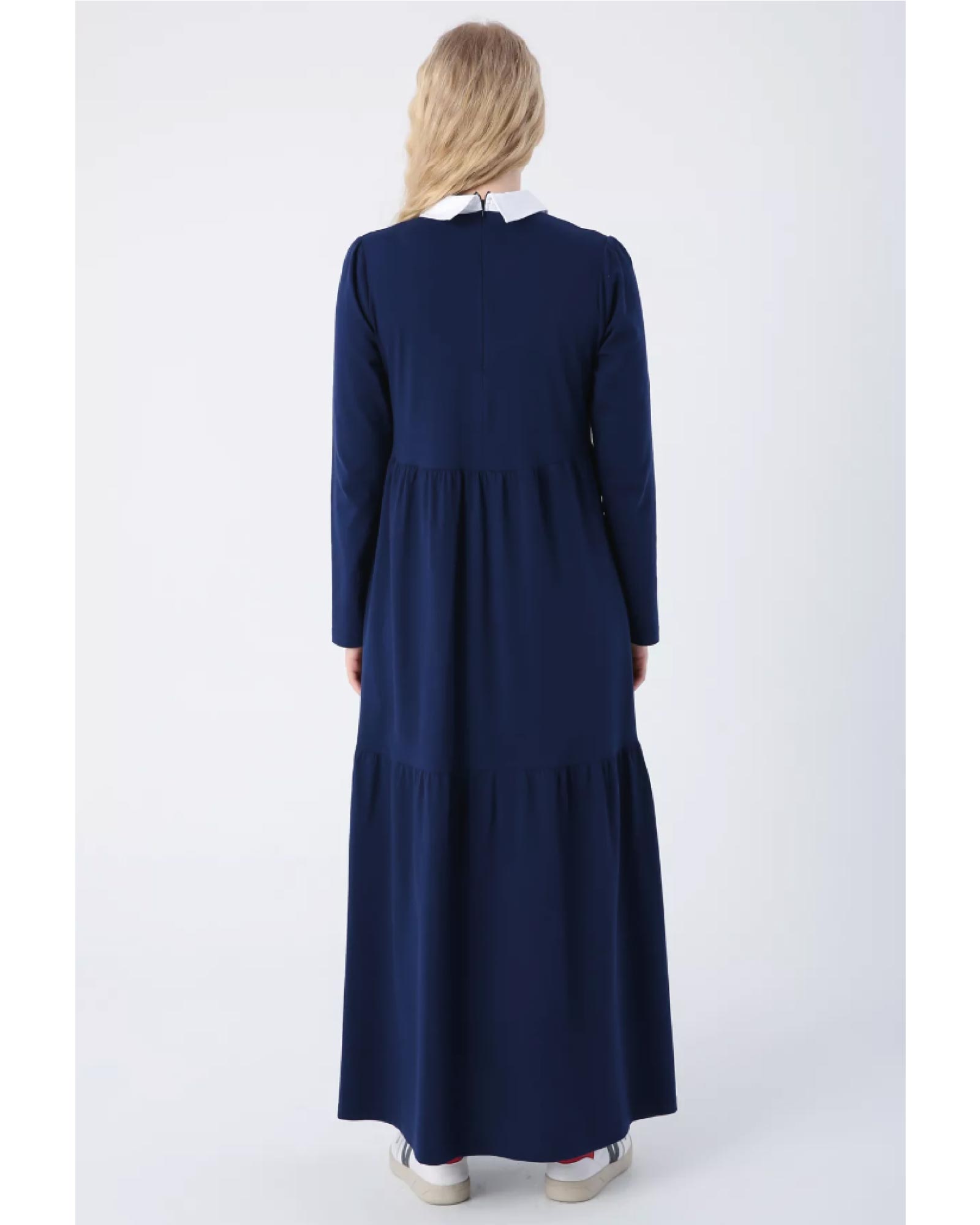 Hijab Dress Cotton dress with a classic shirt collar, practical pockets and charming ruffles