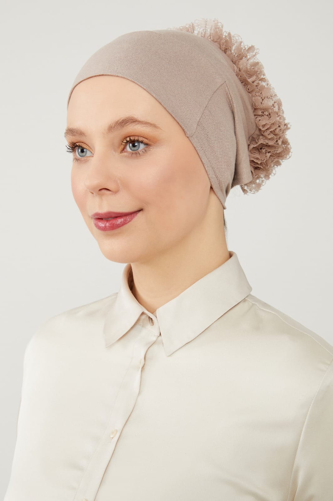Nahtlose Rüschen-Unterhaube-Bonnet mit Silikon