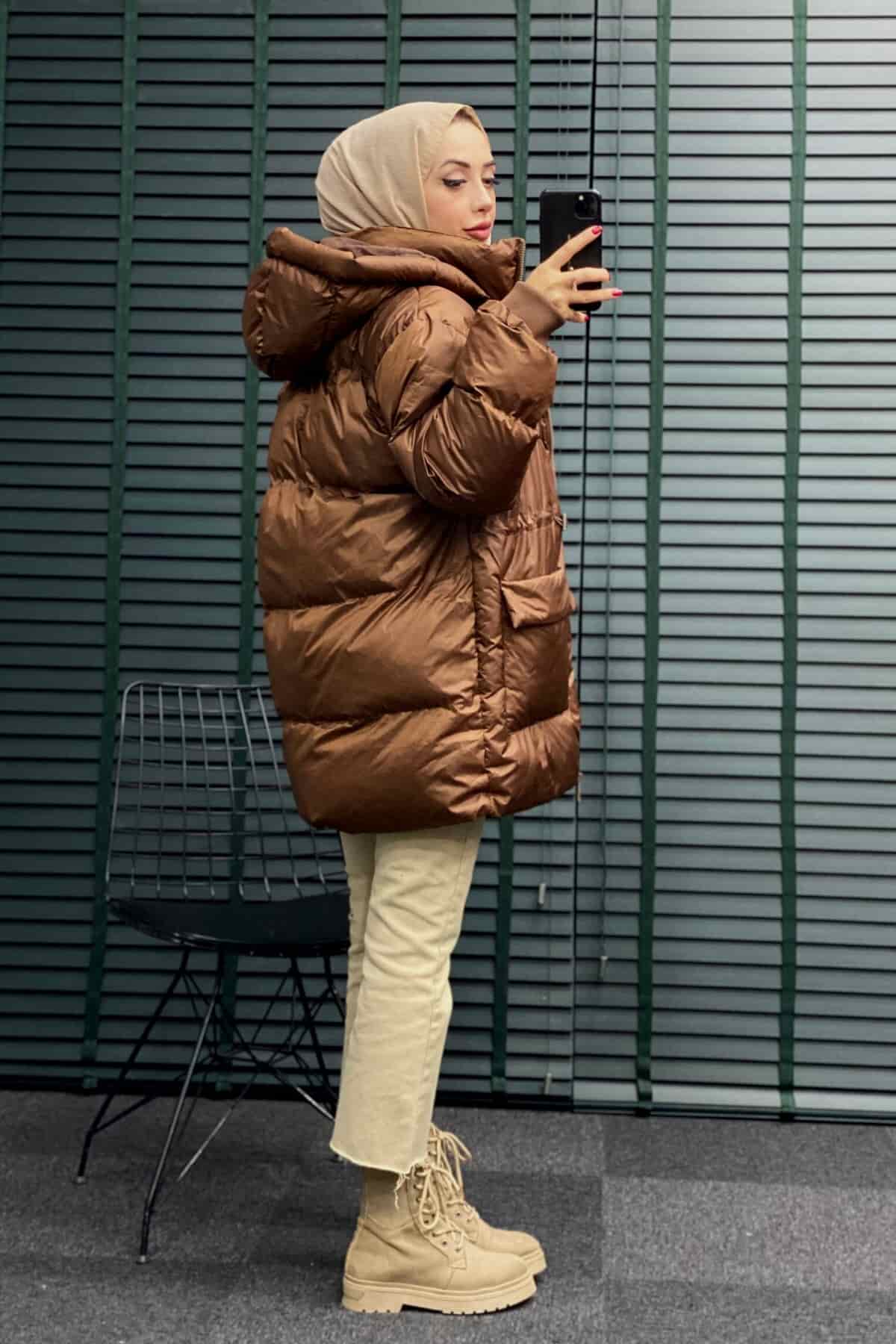 Hooded quilted coat